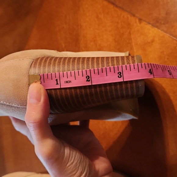 NEW Michael Kors Evaline Suede Heeled Ankle Boots, Size 9.5, Camel & Brown - Picture 6 of 11